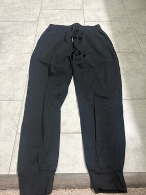 Black women’s Drawstring dryfit athletic Jogger Pants with pockets